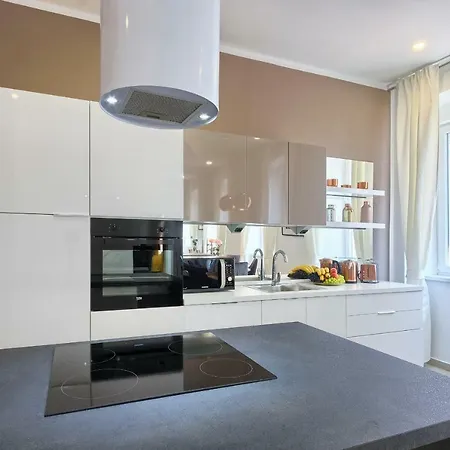 Hedone Luxury With Free Parking Apartman Póla