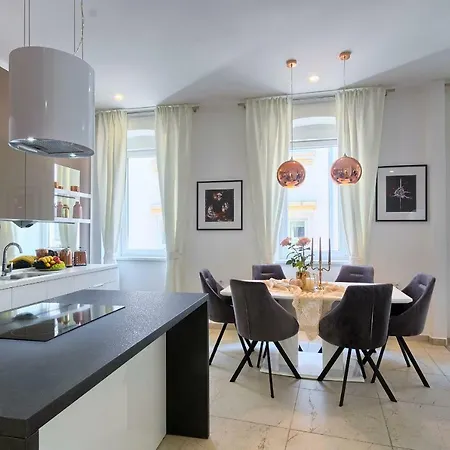 Hedone Luxury With Free Parking Daire Pula