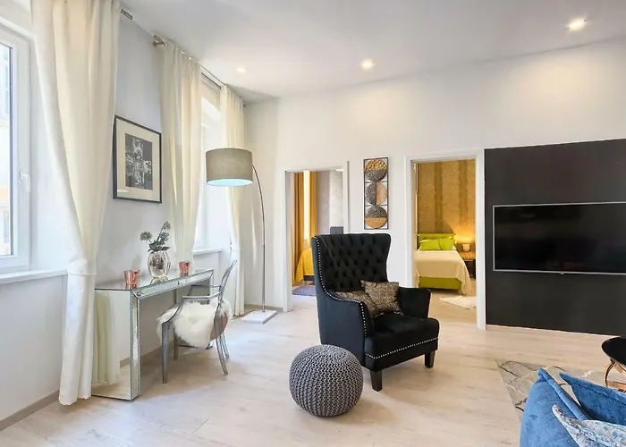 Hedone Luxury With Free Parking