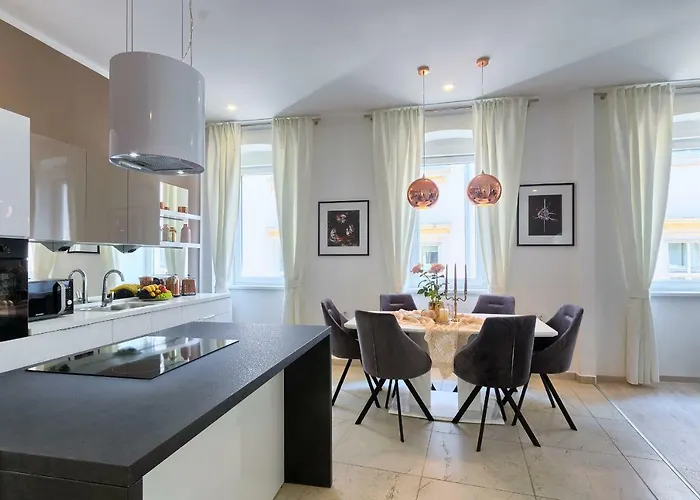 Hedone Luxury With Free Parking Апартаменты Пула