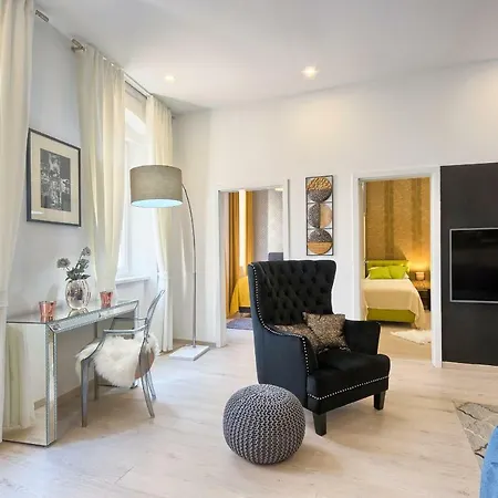 Hedone Luxury With Free Parking